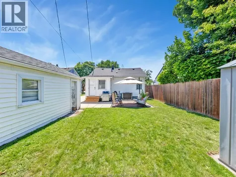 2174 Forest Avenue Windsor ON N8W 2G5