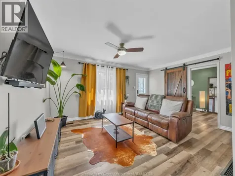 2174 Forest Avenue Windsor ON N8W 2G5