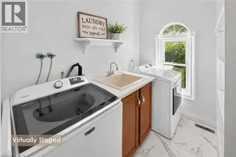 4956 Sann Road North Beamsville ON L3J 1J9