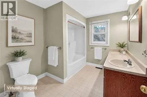 4956 Sann Road North Beamsville ON L3J 1J9