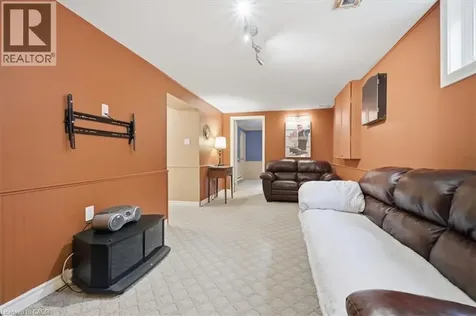1334 Wiltshire Avenue Burlington ON L7M 1X9