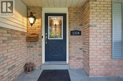 1334 Wiltshire Avenue Burlington ON L7M 1X9
