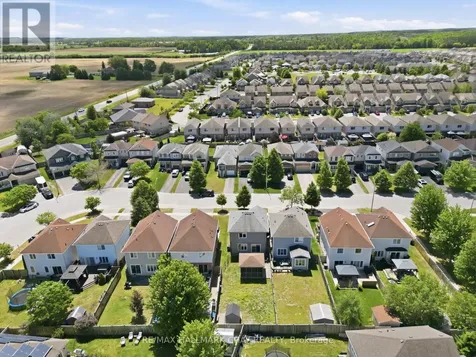 71 Stonemount Crescent Essa (angus) ON L0M 1B4