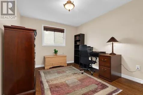 11 Red Cedar Lane Essa (angus) ON L3W 0P5