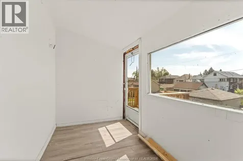 1107 Pierre Windsor ON N9A 2L3