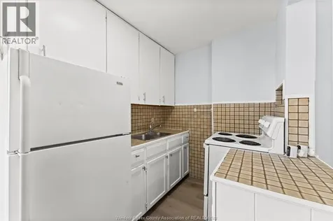 1107 Pierre Windsor ON N9A 2L3