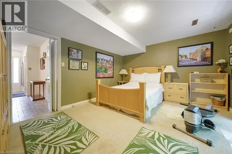 30 Osler Drive Dundas ON L9H 6W3