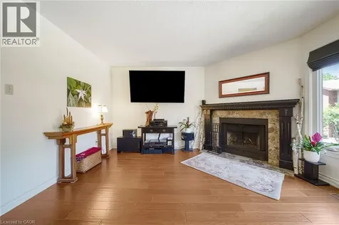 30 Osler Drive Dundas ON L9H 6W3