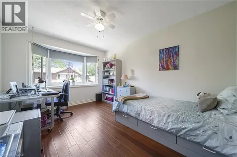 30 Osler Drive Dundas ON L9H 6W3