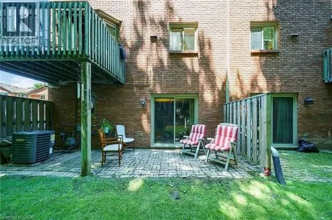 30 Osler Drive Dundas ON L9H 6W3