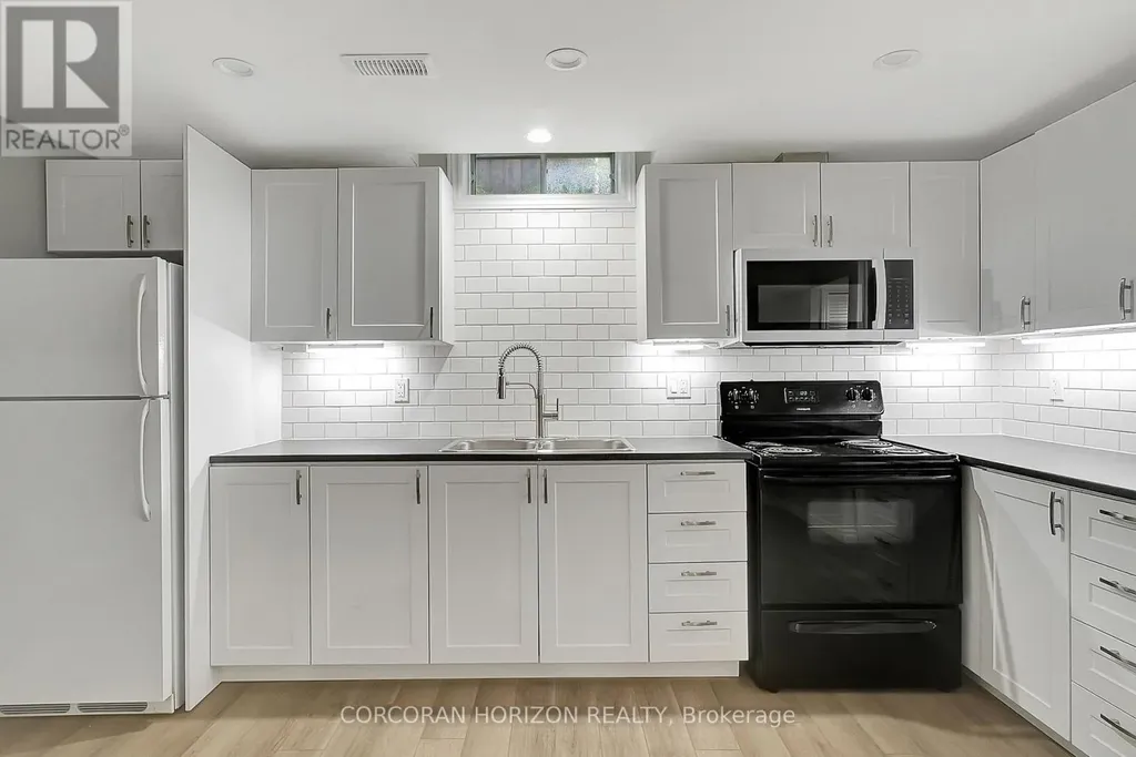 43 Holm Street Cambridge ON N2C 3N3