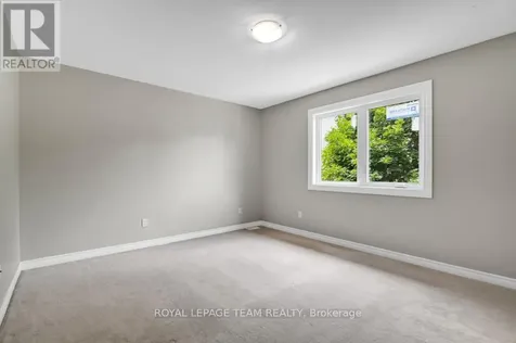 87 Selhurst Avenue Ottawa ON K2G 7C9