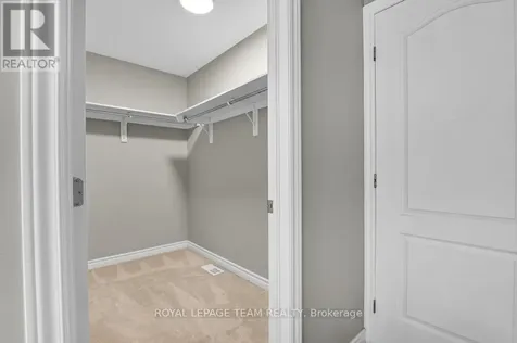 87 Selhurst Avenue Ottawa ON K2G 7C9