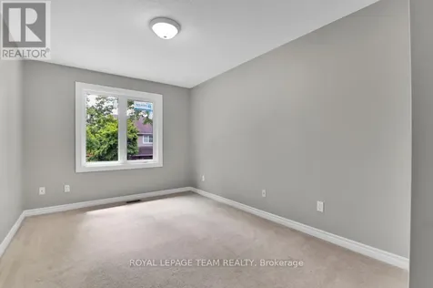 87 Selhurst Avenue Ottawa ON K2G 7C9