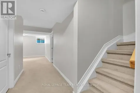 87 Selhurst Avenue Ottawa ON K2G 7C9