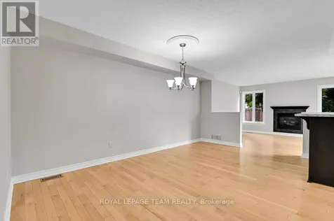 87 Selhurst Avenue Ottawa ON K2G 7C9