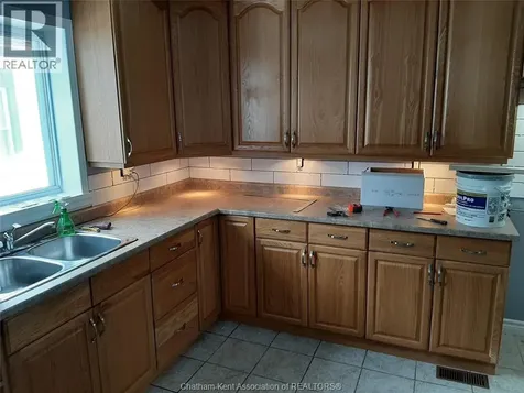 141 Edgar Street Chatham ON N7M 1V6