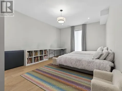 4 Forest Wood Toronto (bedford Park-nortown) ON M5N 2V6