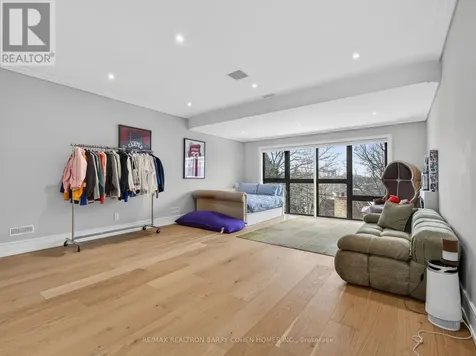 4 Forest Wood Toronto (bedford Park-nortown) ON M5N 2V6