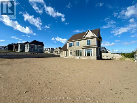 2 Pinetree Drive Oro-medonte ON L0L 2L0