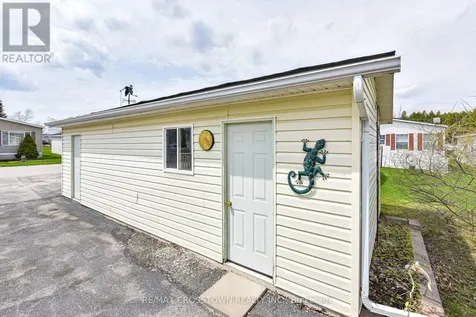 4101 Wesley Street Severn ON L3V 0V4