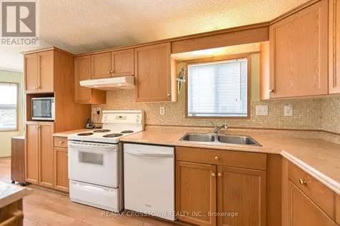 4101 Wesley Street Severn ON L3V 0V4