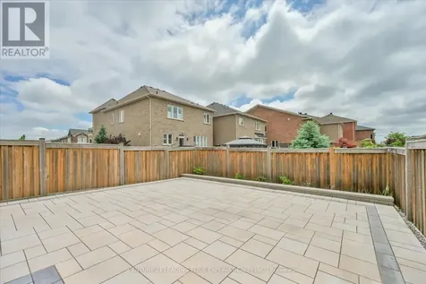 209 Baber Crescent Aurora ON L4G 0Y6