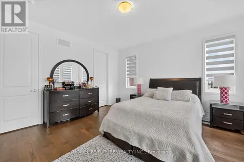 1866 Passionfruit Grove Pickering ON L1Y 0B5