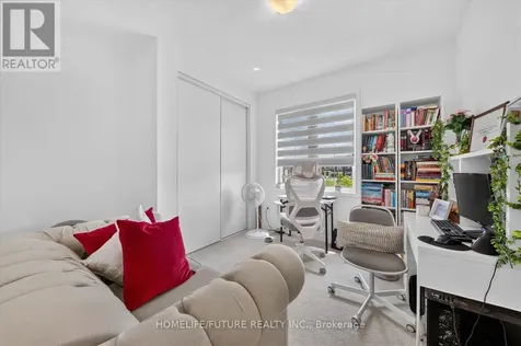 1866 Passionfruit Grove Pickering ON L1Y 0B5