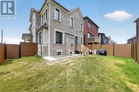 1866 Passionfruit Grove Pickering ON L1Y 0B5