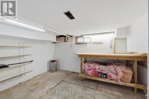 571 Elizabeth Street London East (east G) ON N5W 3S5