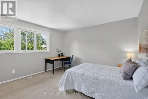 66 Beaufort Drive Ottawa ON K2L 2G3