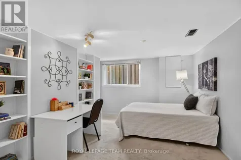 66 Beaufort Drive Ottawa ON K2L 2G3