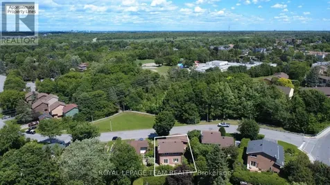 66 Beaufort Drive Ottawa ON K2L 2G3