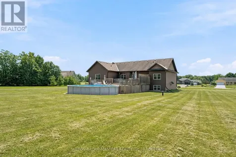 11 Dawson Drive Gananoque ON K7G 2V4