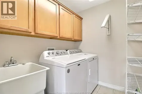 1099 Imperial Crescent Windsor ON N9G 2T4