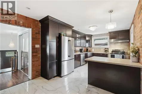 33 Debora Drive Grimsby ON L3M 4J1