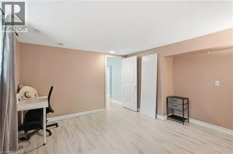 33 Debora Drive Grimsby ON L3M 4J1
