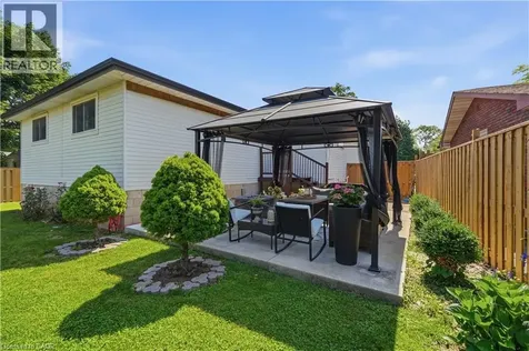 33 Debora Drive Grimsby ON L3M 4J1