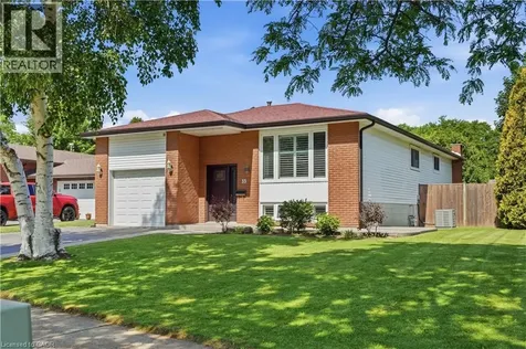 33 Debora Drive Grimsby ON L3M 4J1