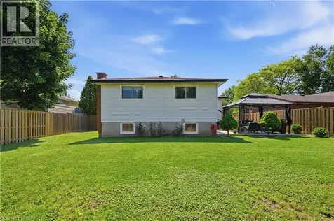 33 Debora Drive Grimsby ON L3M 4J1