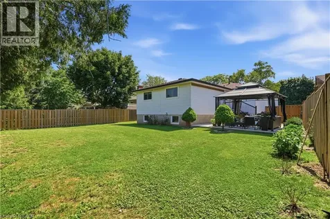 33 Debora Drive Grimsby ON L3M 4J1
