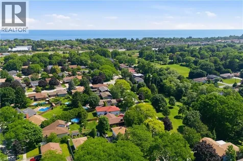 33 Debora Drive Grimsby ON L3M 4J1