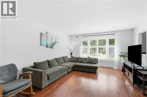 33 Debora Drive Grimsby ON L3M 4J1