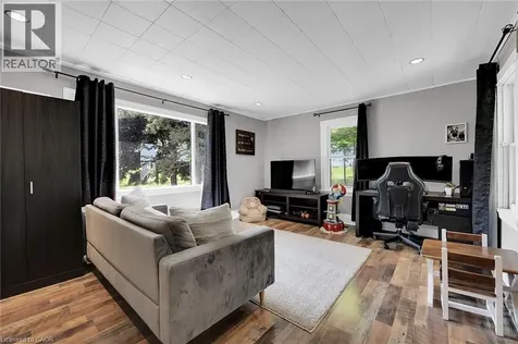 1216 Sawmill Road Ancaster ON L9G 3L1