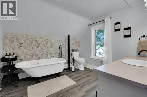 1216 Sawmill Road Ancaster ON L9G 3L1