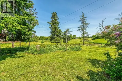 1216 Sawmill Road Ancaster ON L9G 3L1