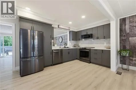 29 Woodland Drive Cambridge ON N1R 2X7