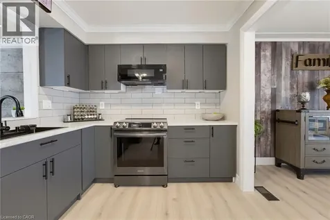 29 Woodland Drive Cambridge ON N1R 2X7