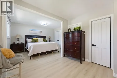 29 Woodland Drive Cambridge ON N1R 2X7